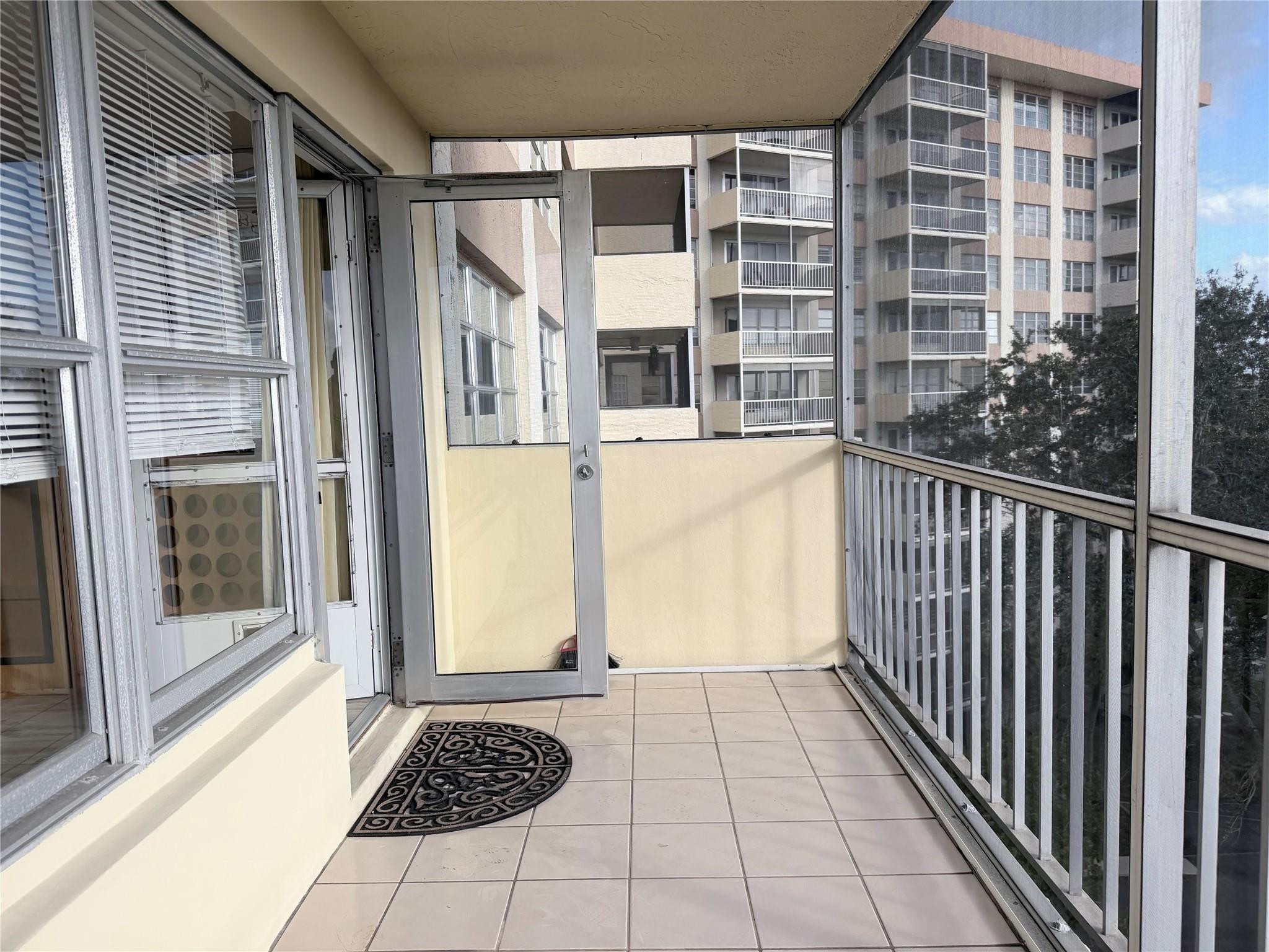 10777 W Sample Road 706