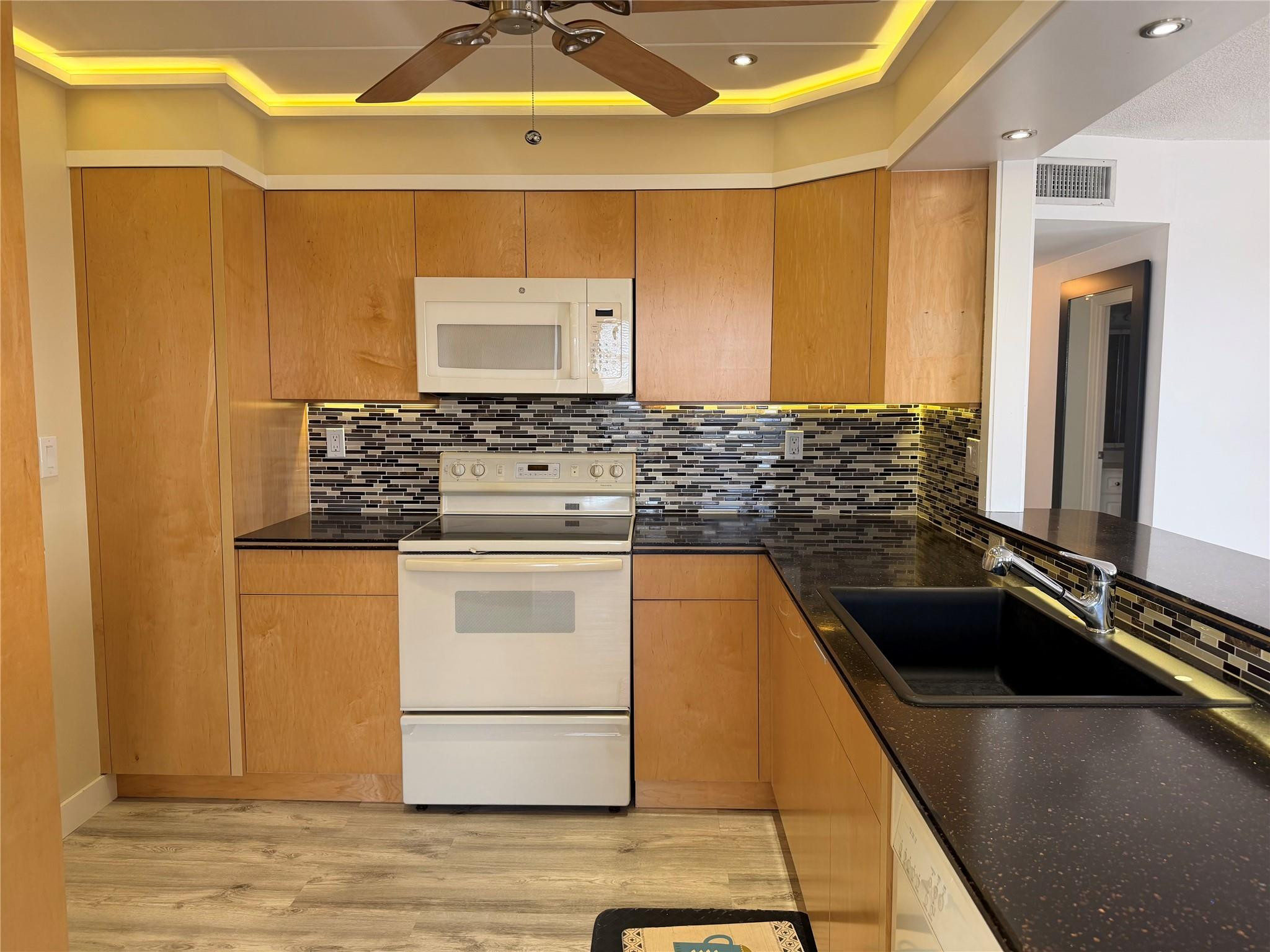 10777 W Sample Road 706
