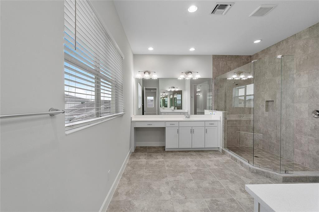 5223 Liberty Lane