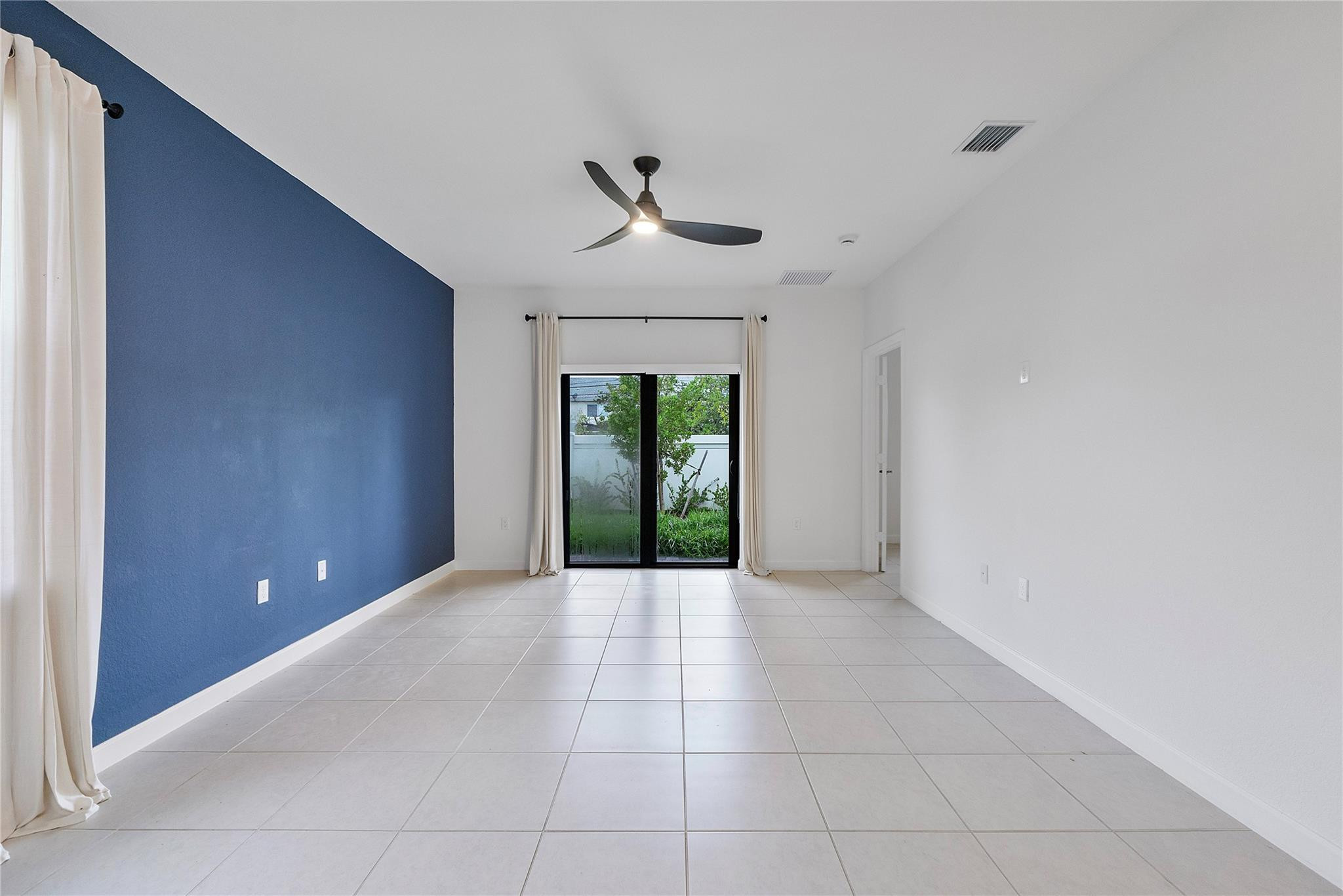 4973 Oakmont Drive 1