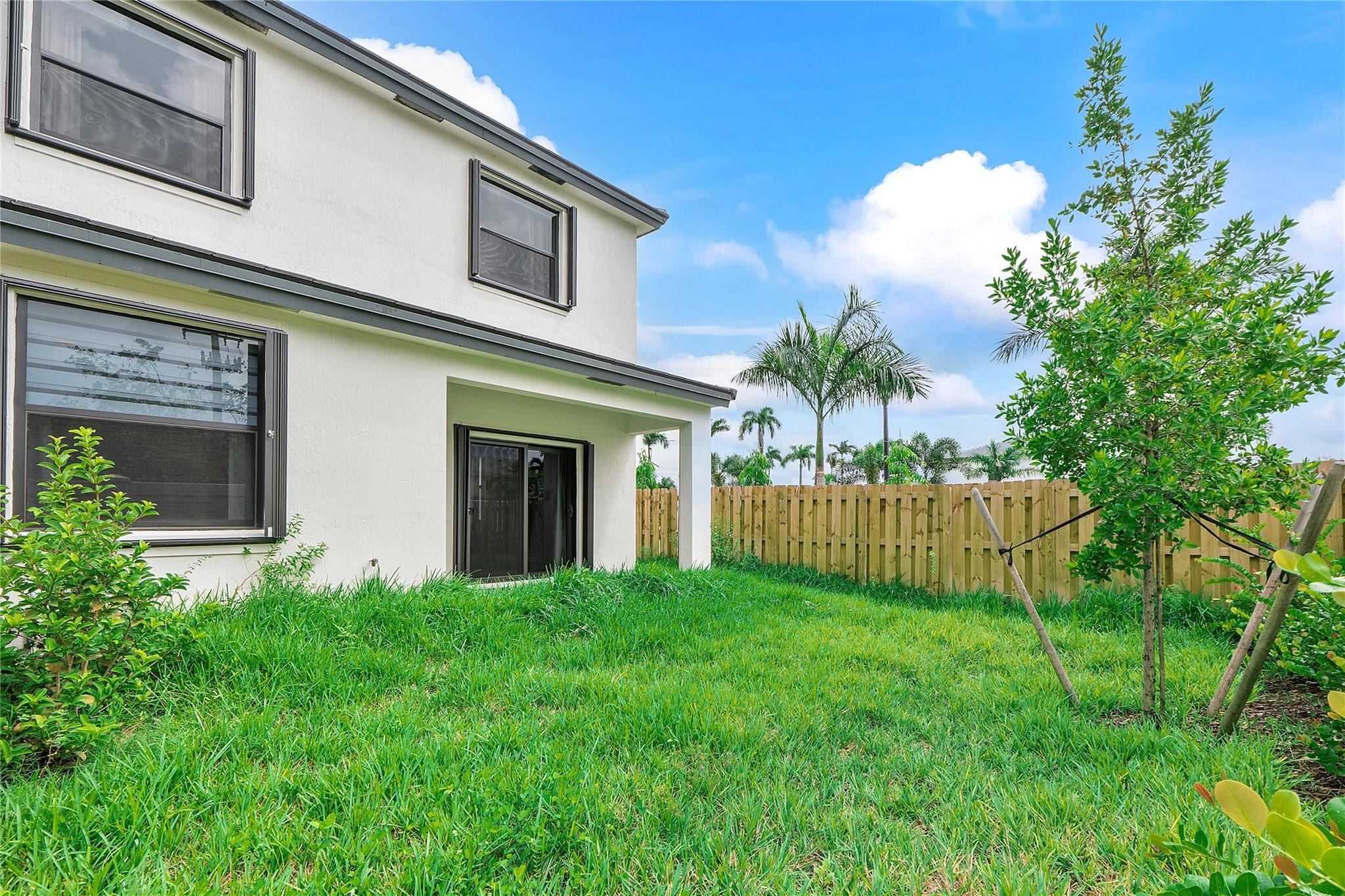 4973 Oakmont Drive 1