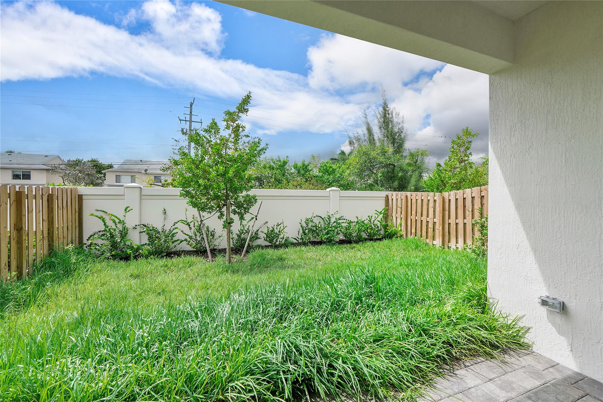4973 Oakmont Drive 1