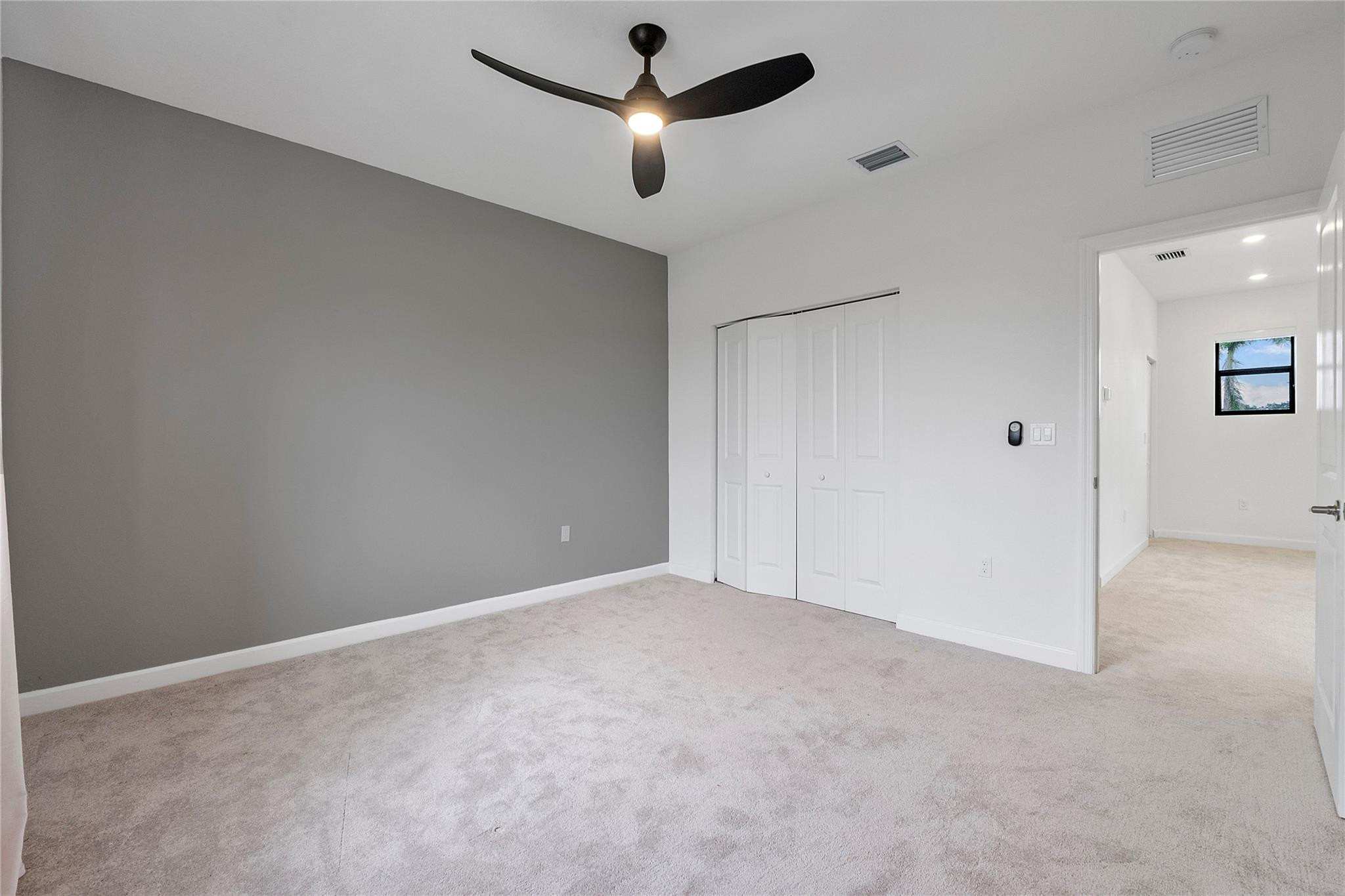 4973 Oakmont Drive 1