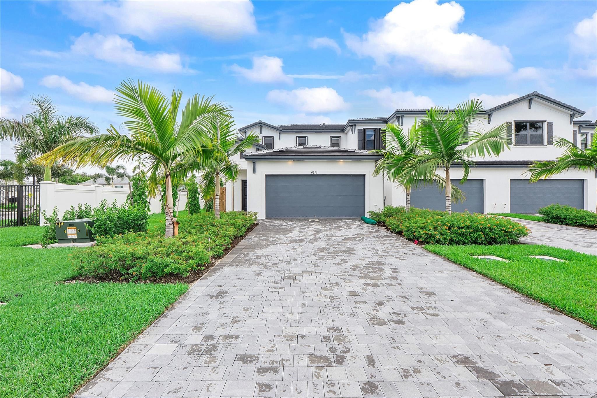 4973 Oakmont Drive 1