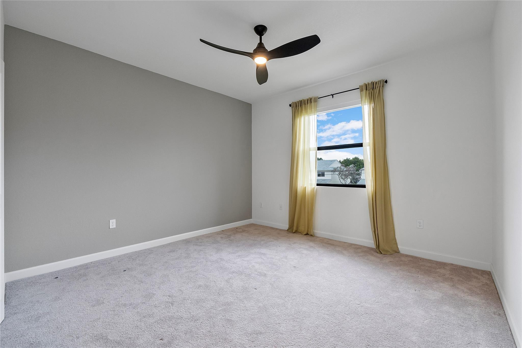 4973 Oakmont Drive 1