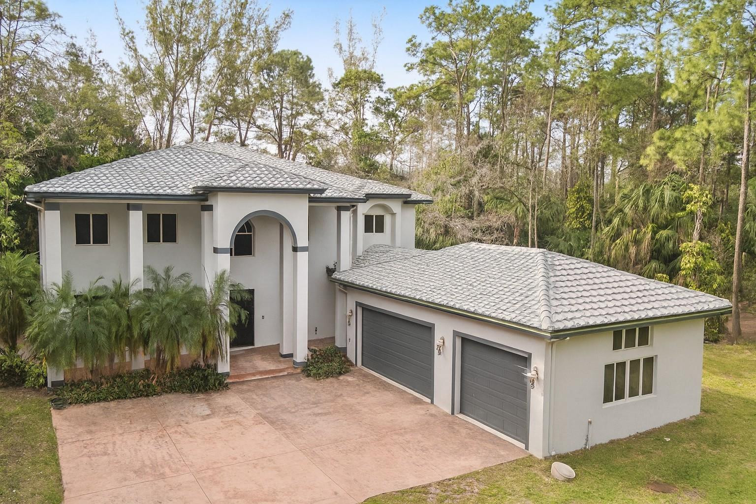 5889 NW 66th Avenue