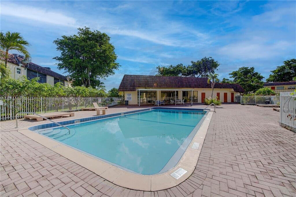 3777 NW 78th Ave 8c