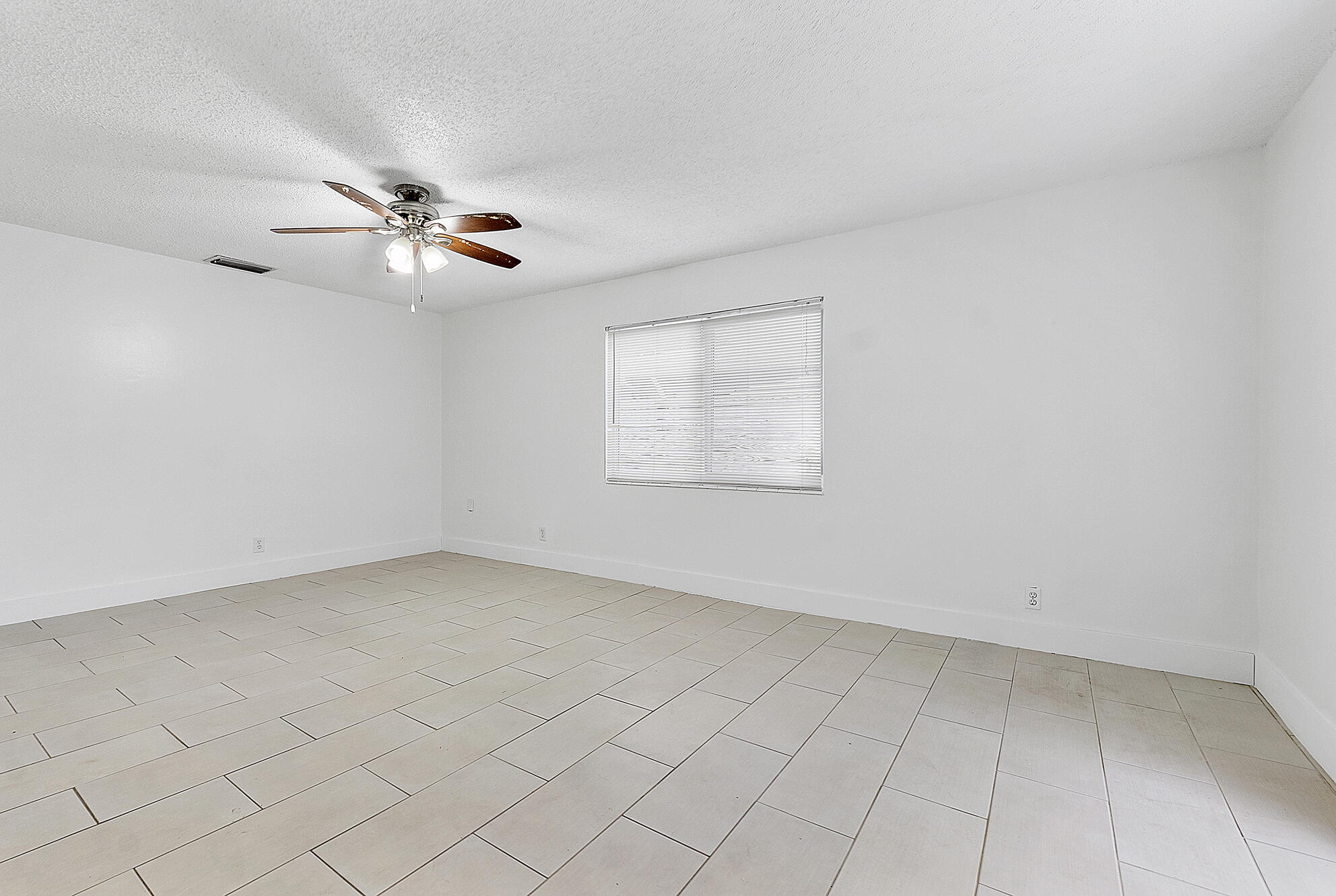 823-825 SW 13th Street