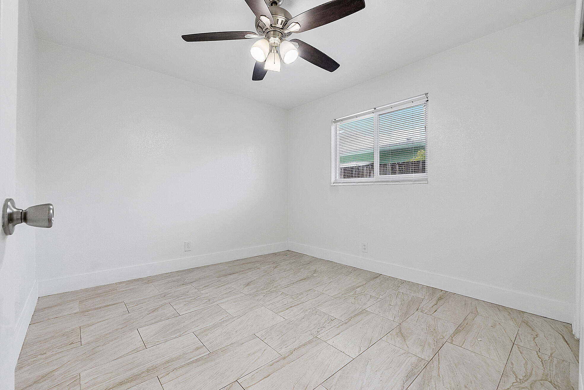 823-825 SW 13th Street