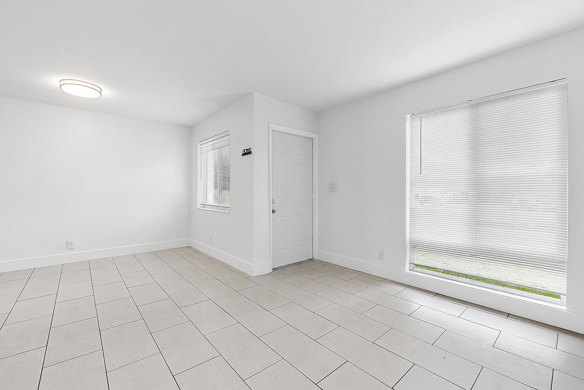 823-825 SW 13th Street