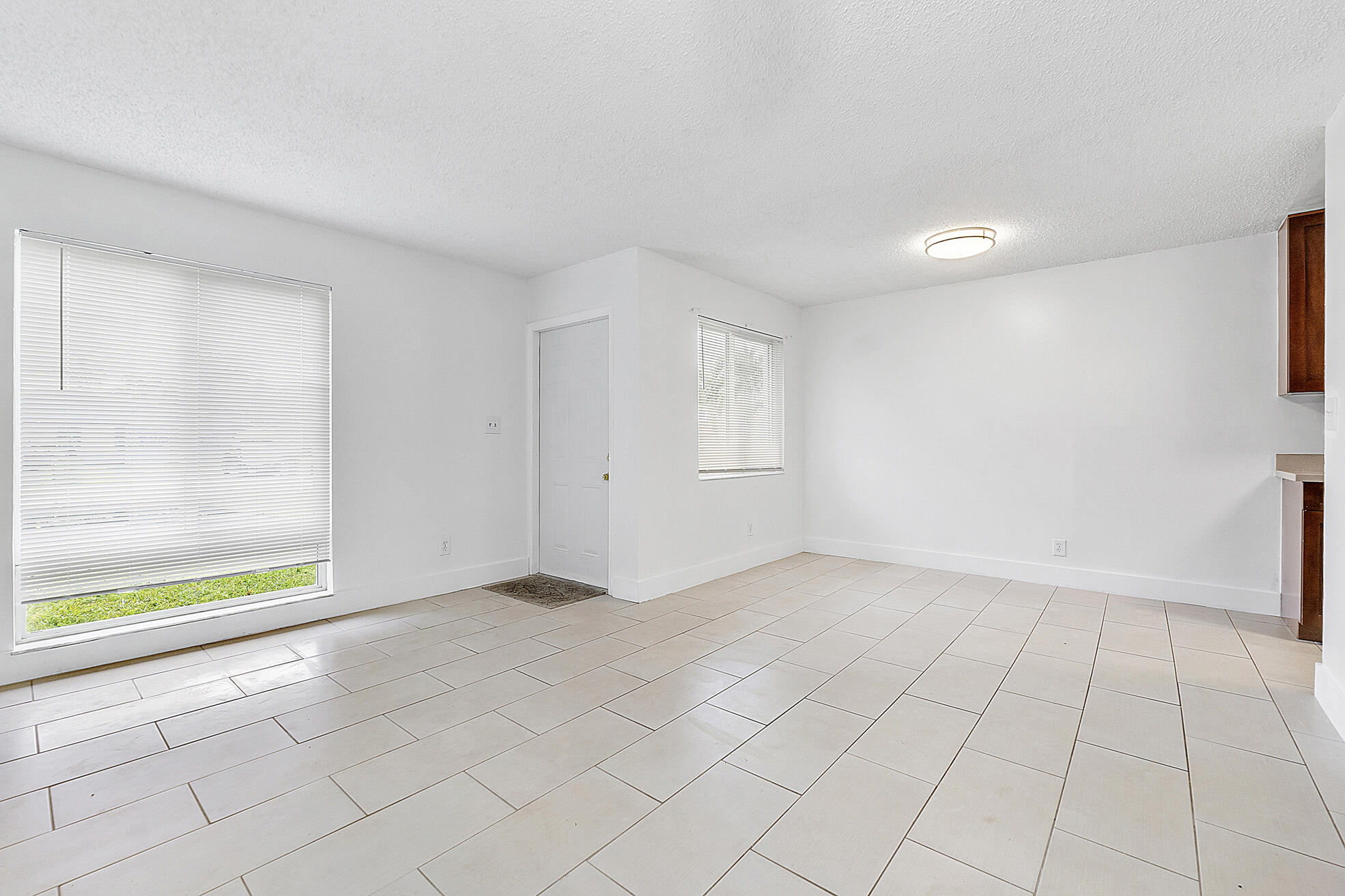 823-825 SW 13th Street