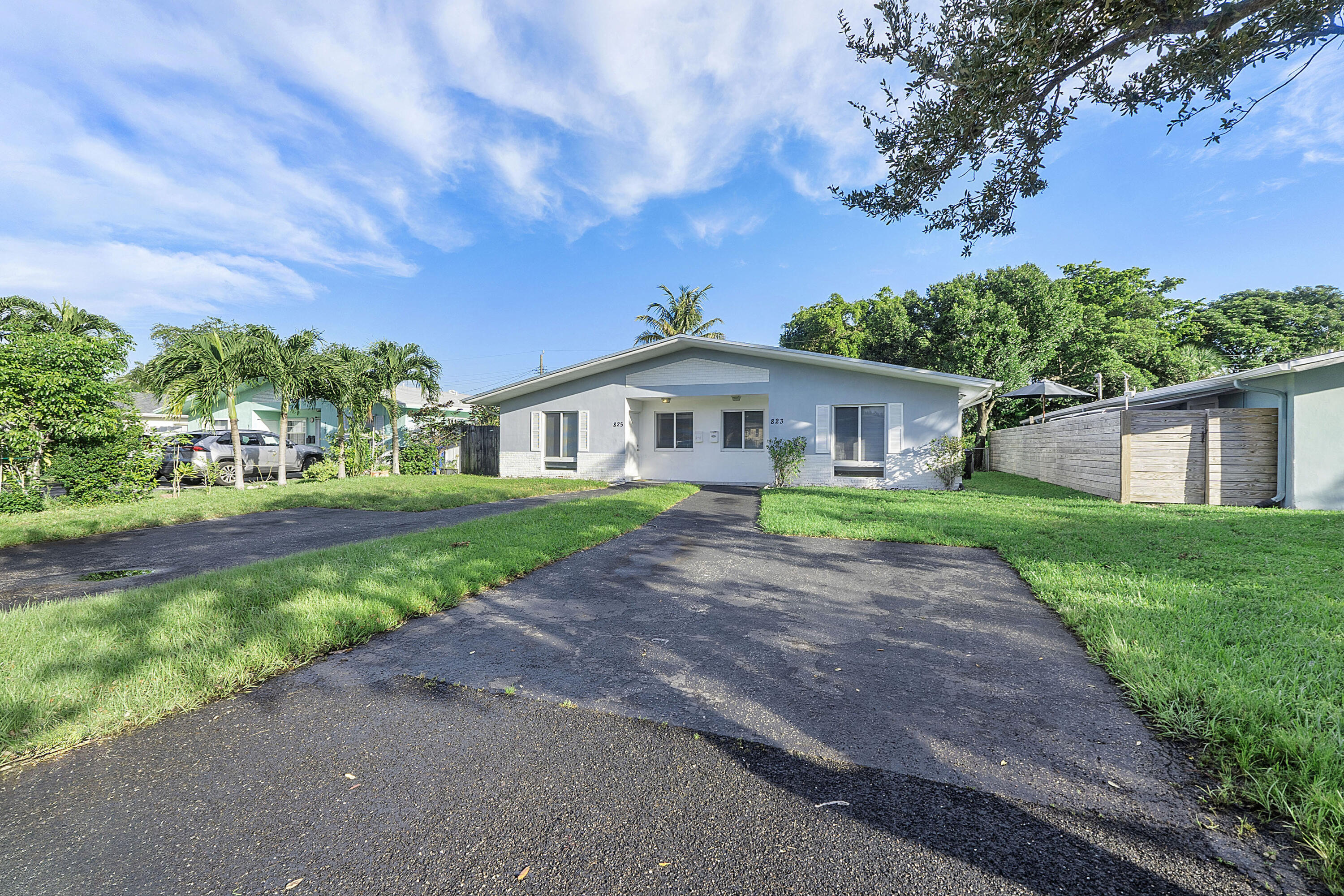 823-825 SW 13th Street