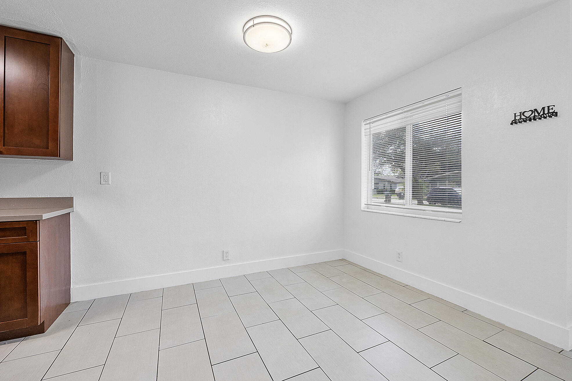 823-825 SW 13th Street