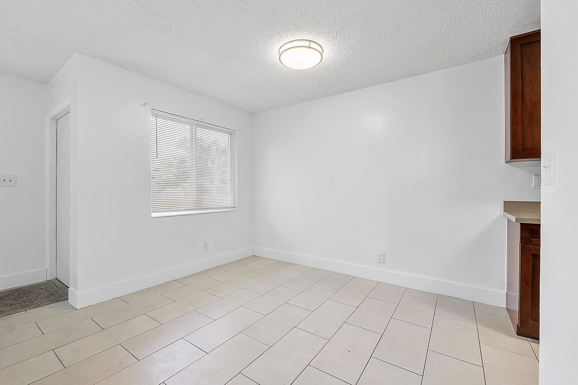823-825 SW 13th Street