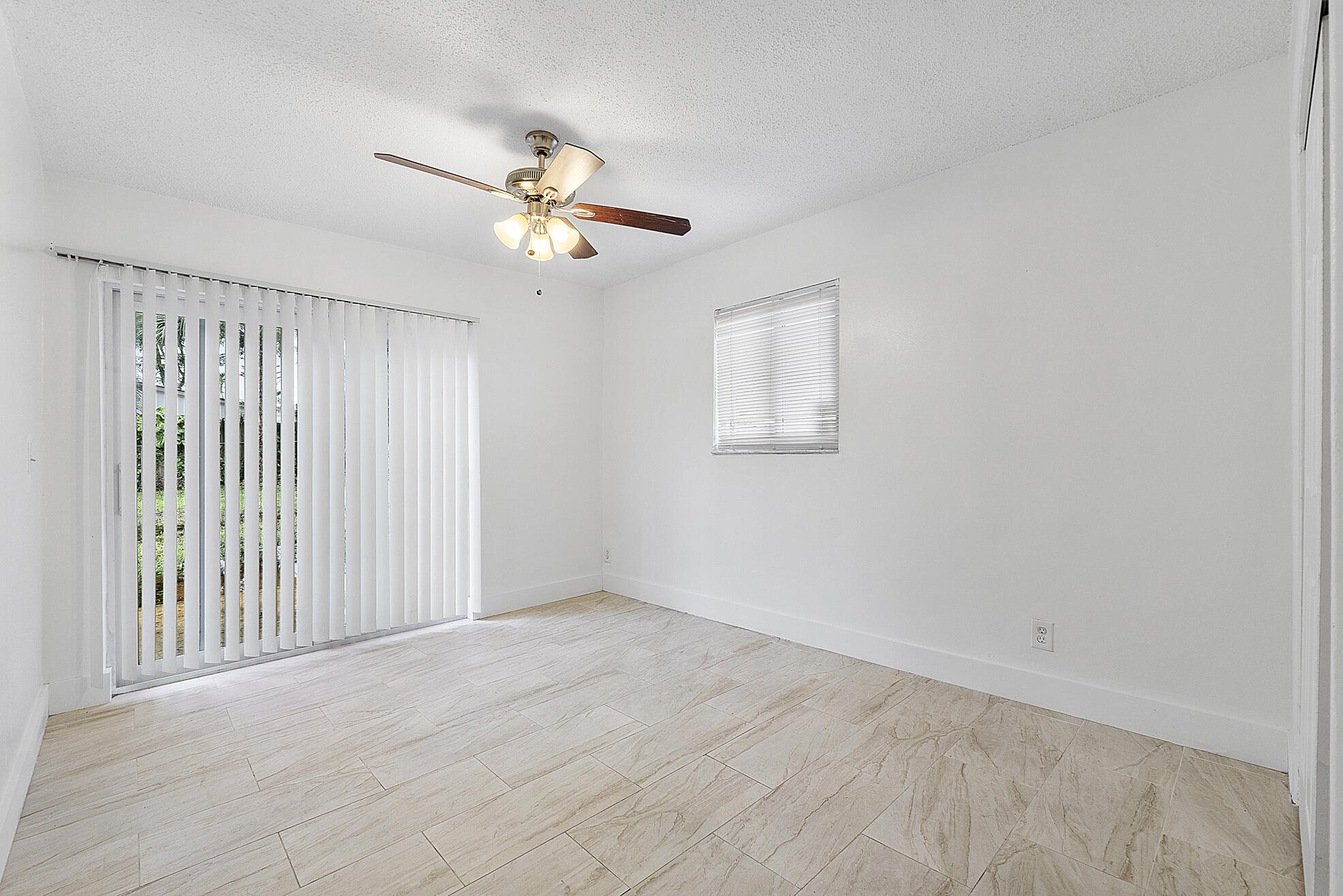 823-825 SW 13th Street