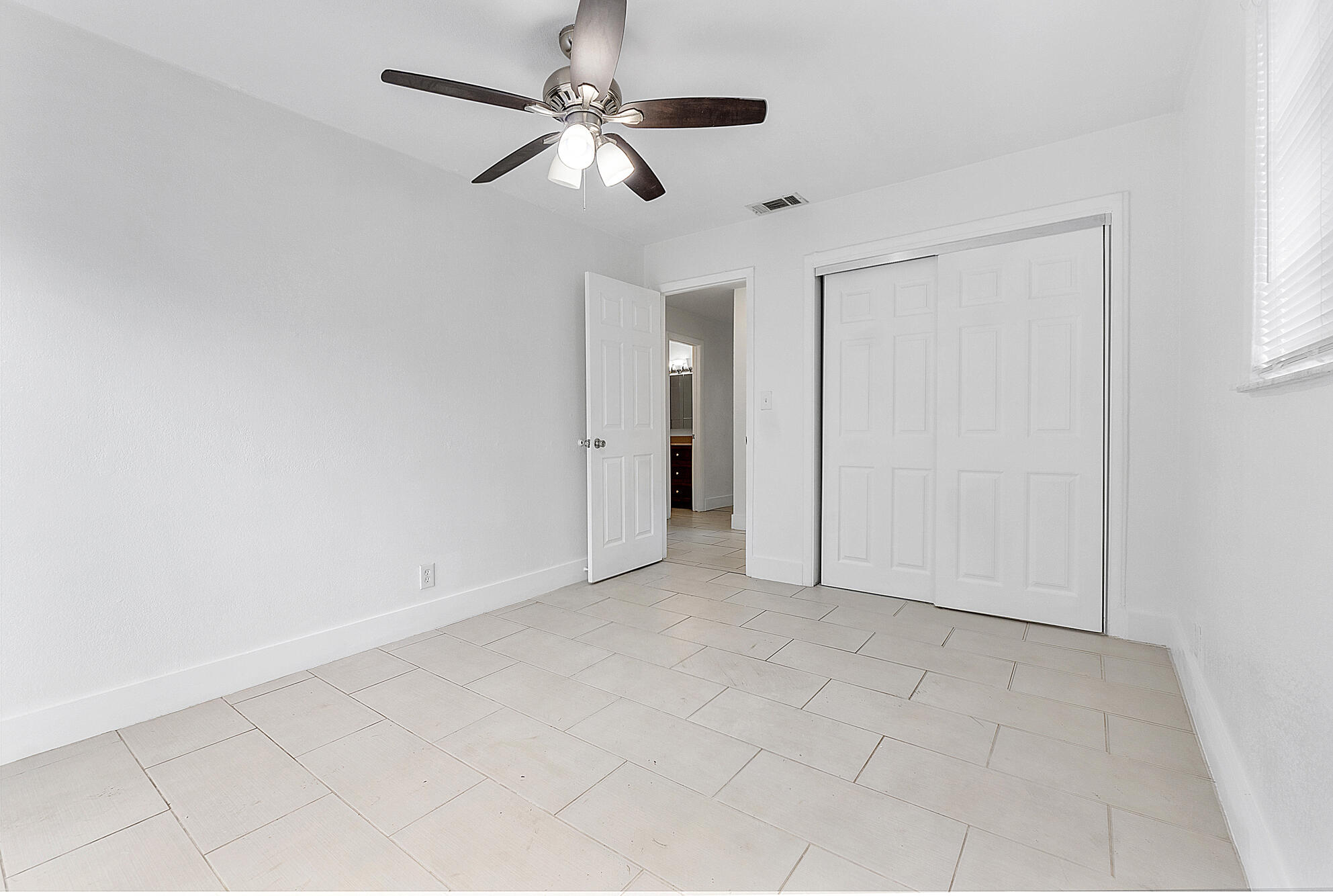 823-825 SW 13th Street