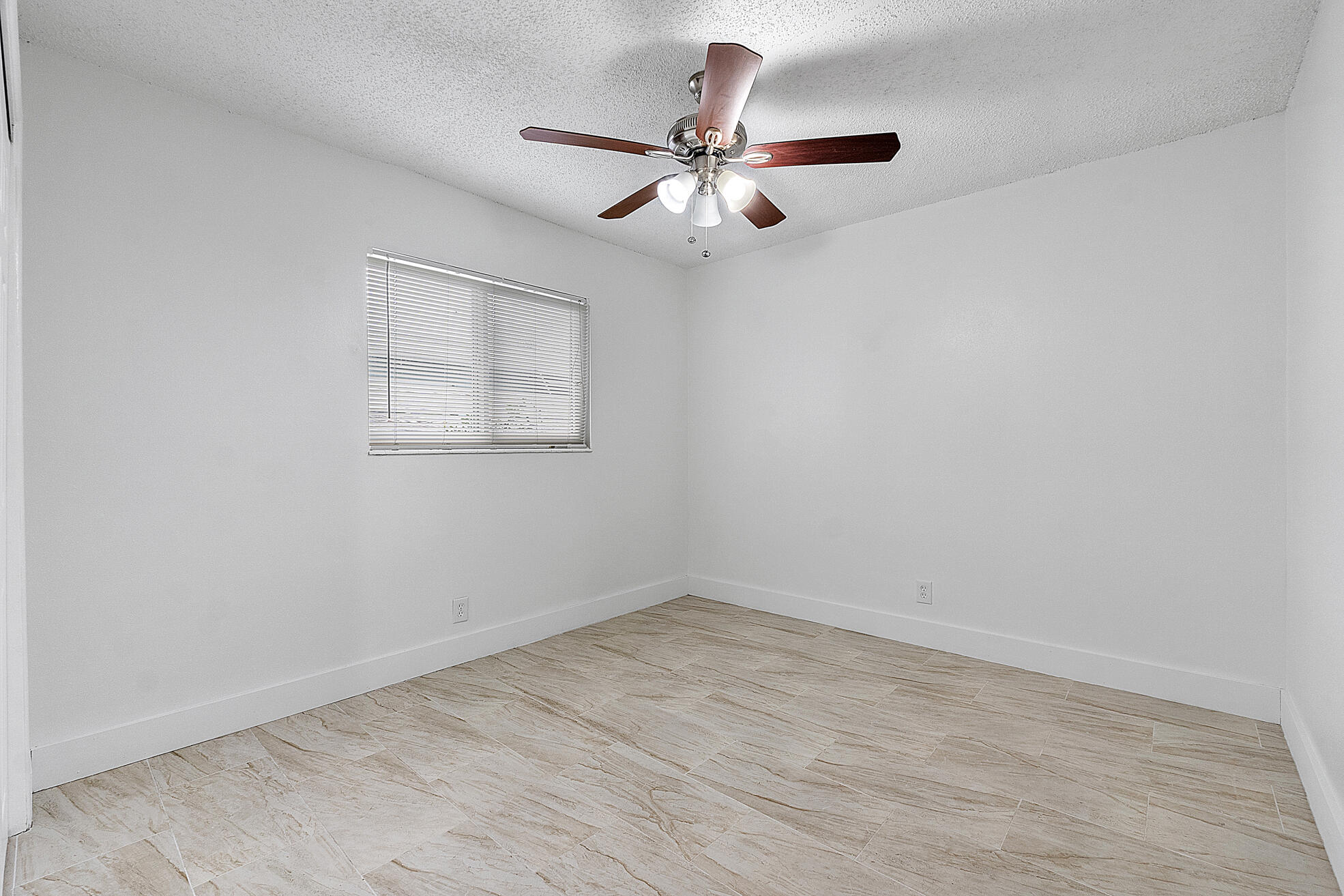 823-825 SW 13th Street