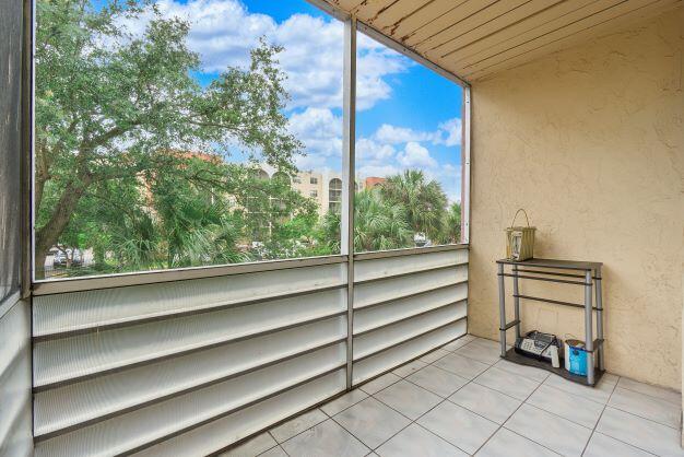 2800 NW 56th Avenue G205