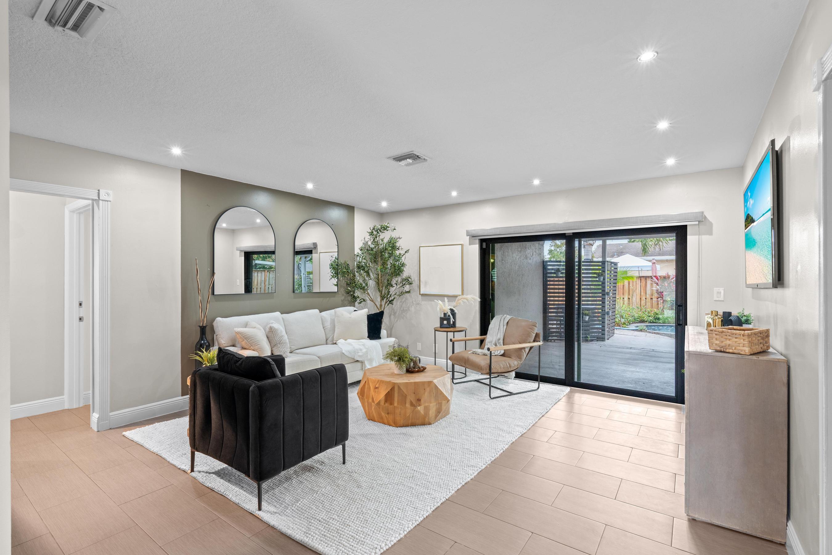 8230 NW 95th Avenue