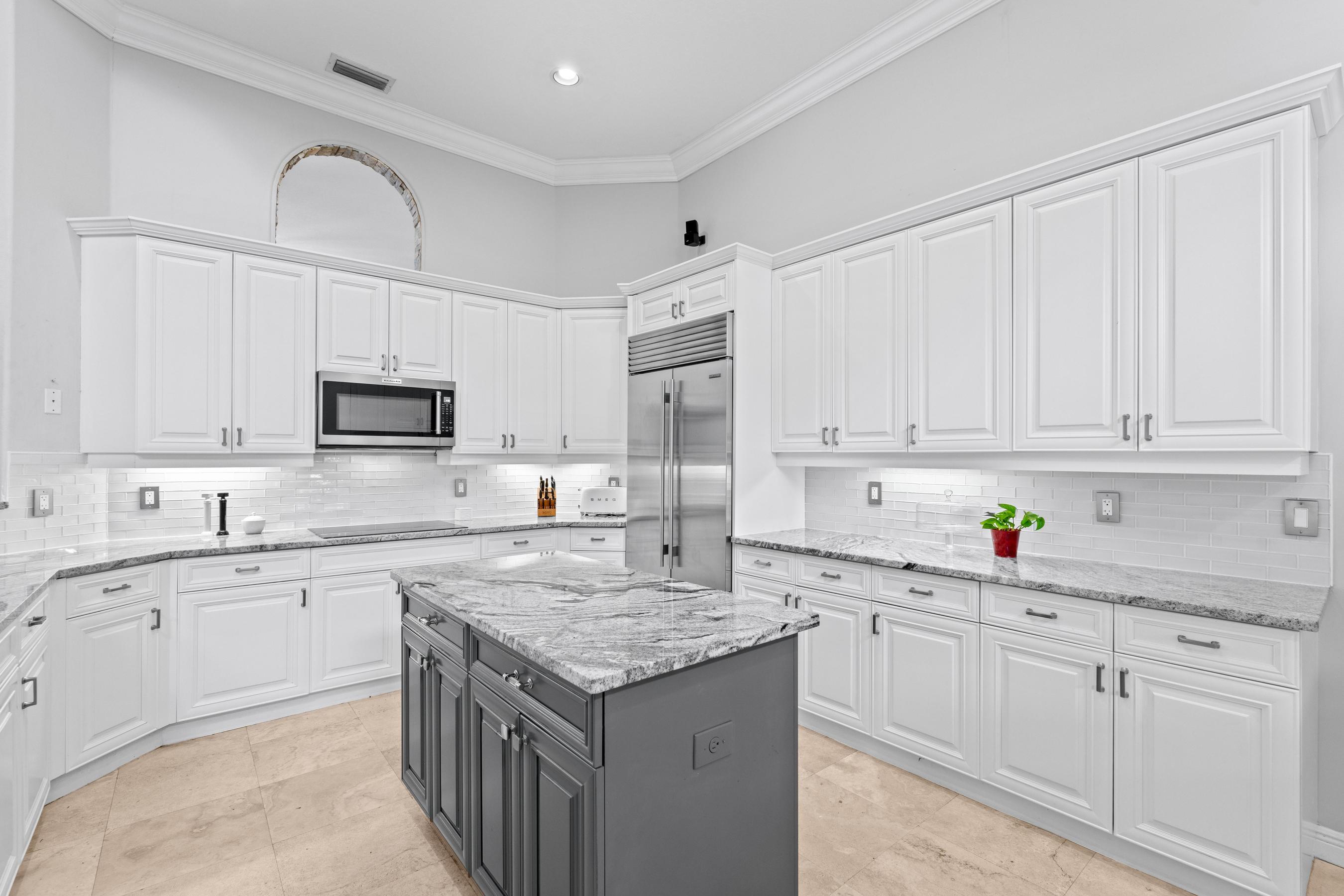 8948 Pinebrook Court