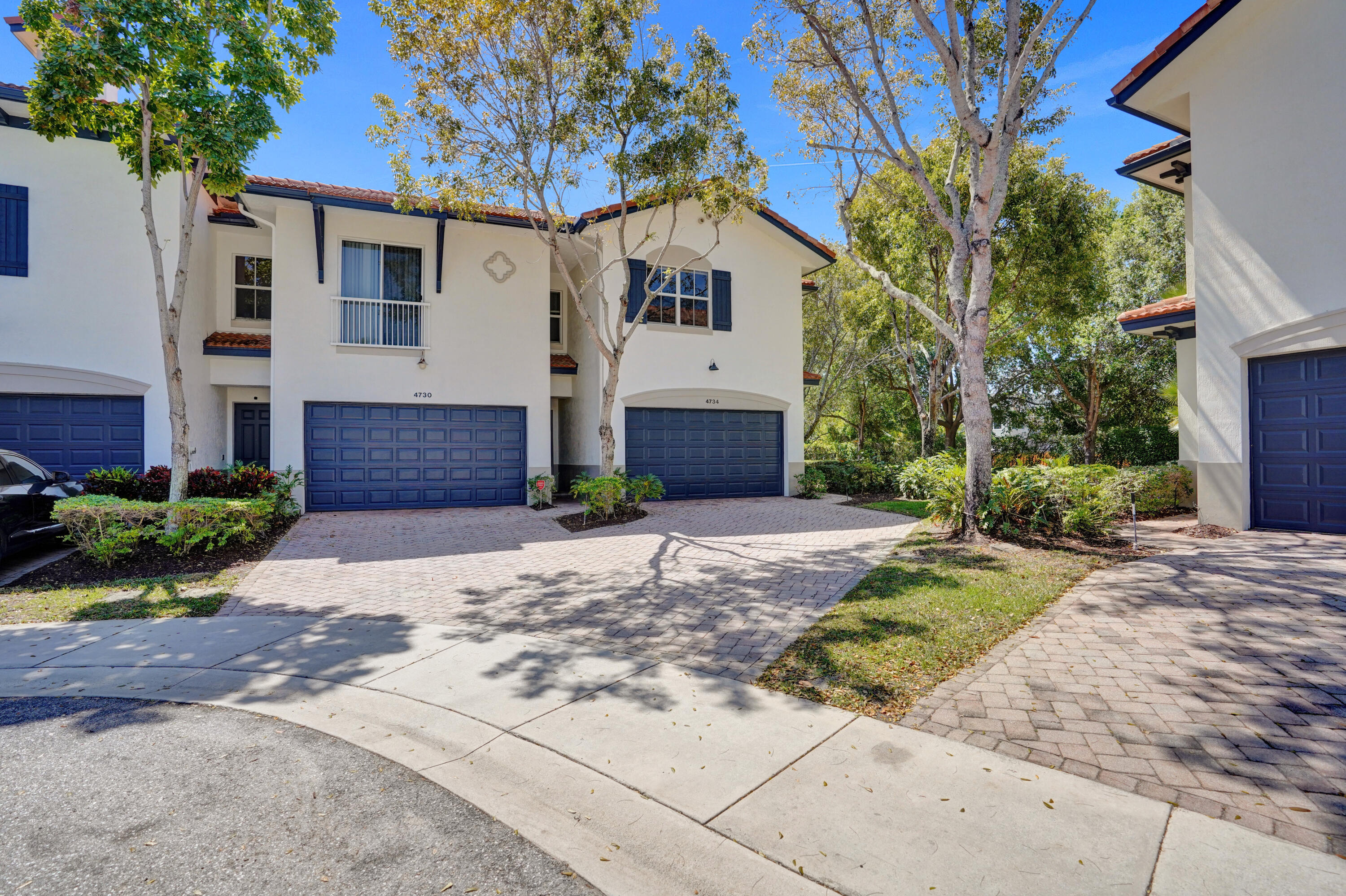 4734 S Prive Circle