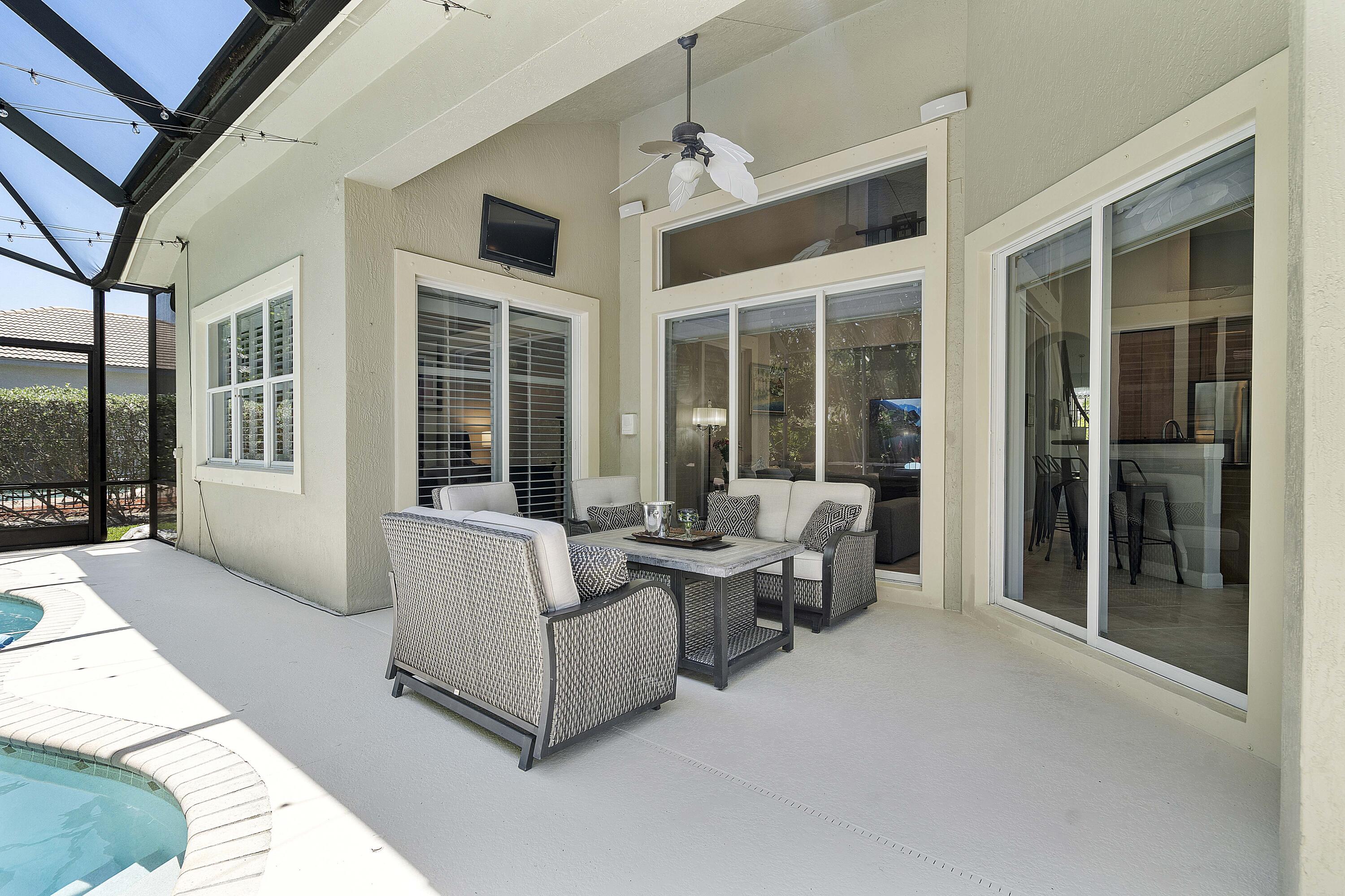 12341 NW 78th Manor