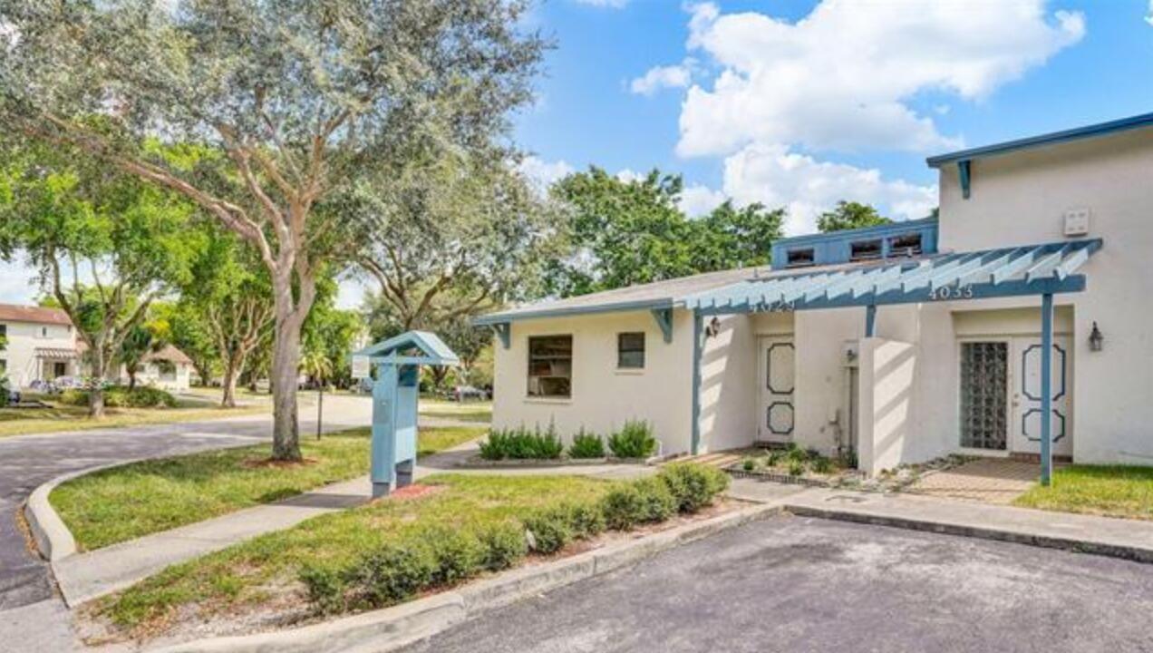 4029 SW 68th Way 1-I