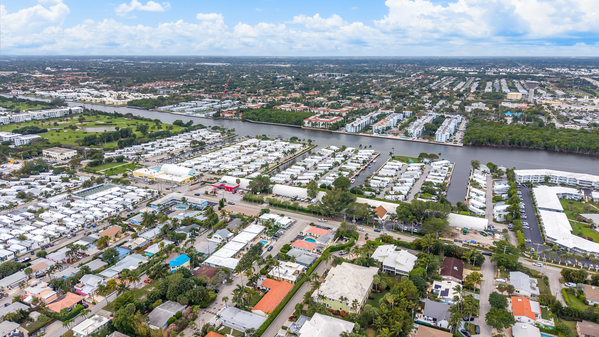 202 N Ibis S
