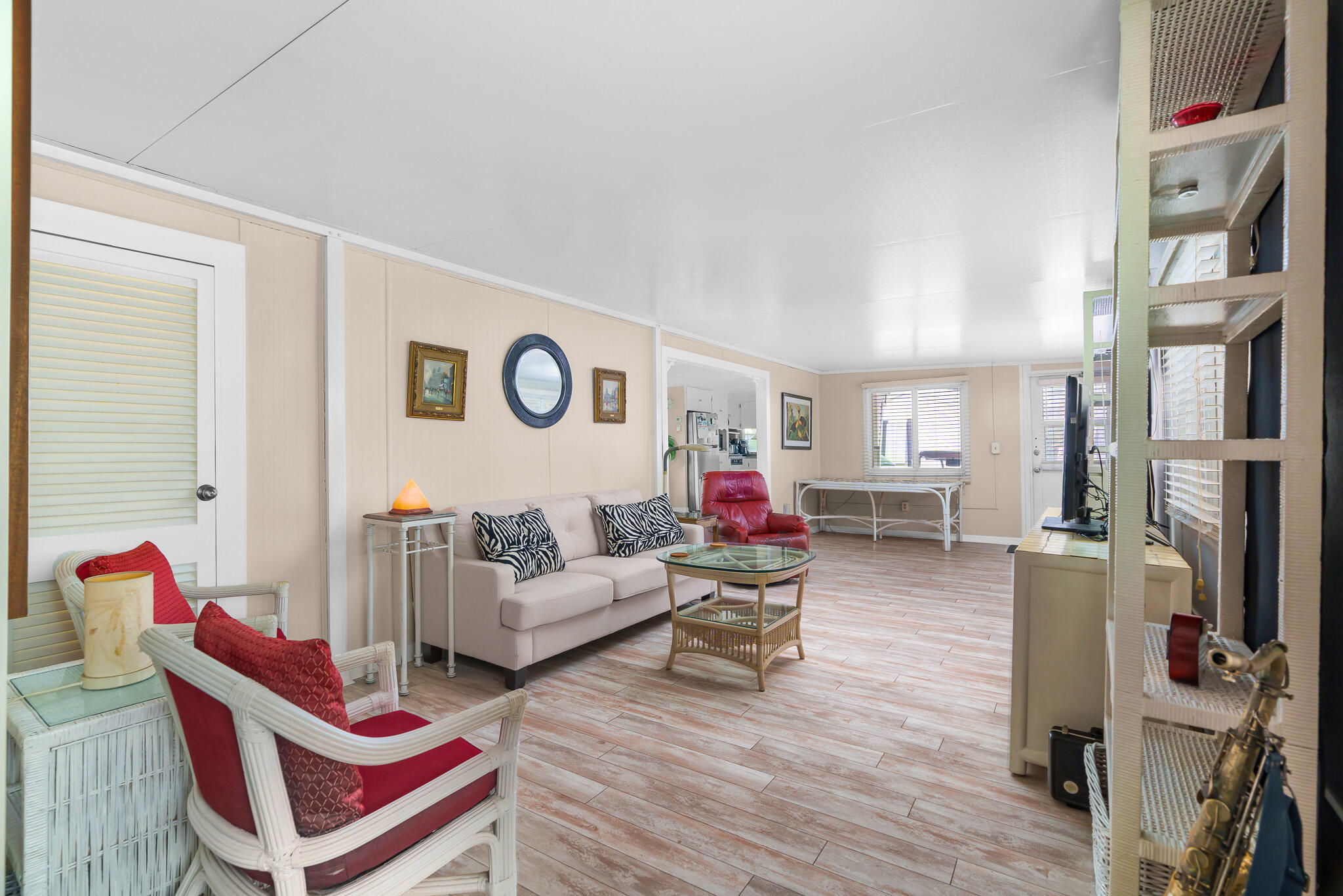 202 N Ibis S
