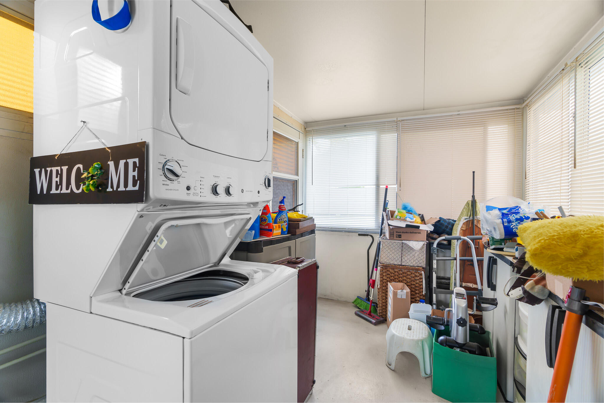 202 N Ibis S
