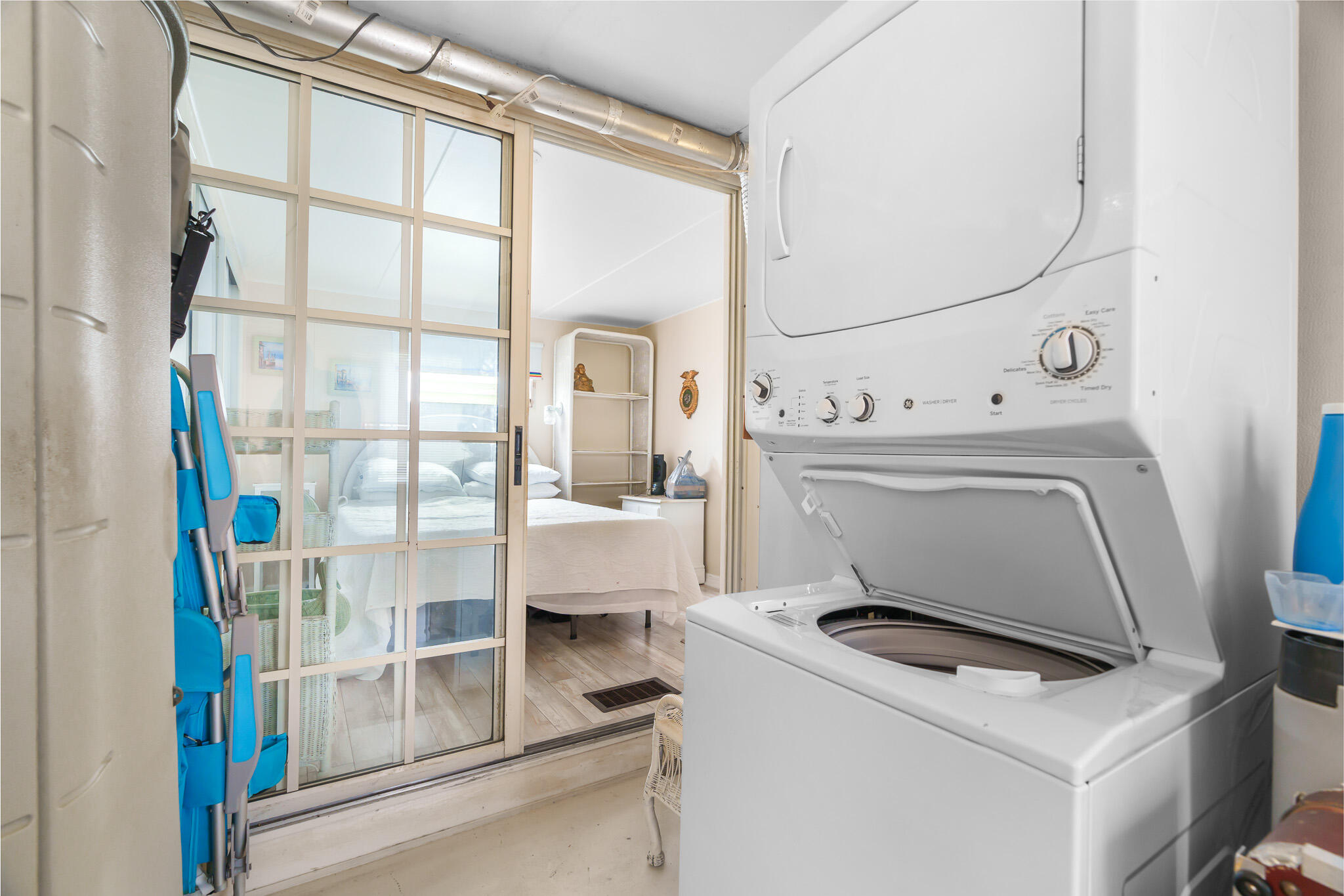 202 N Ibis S