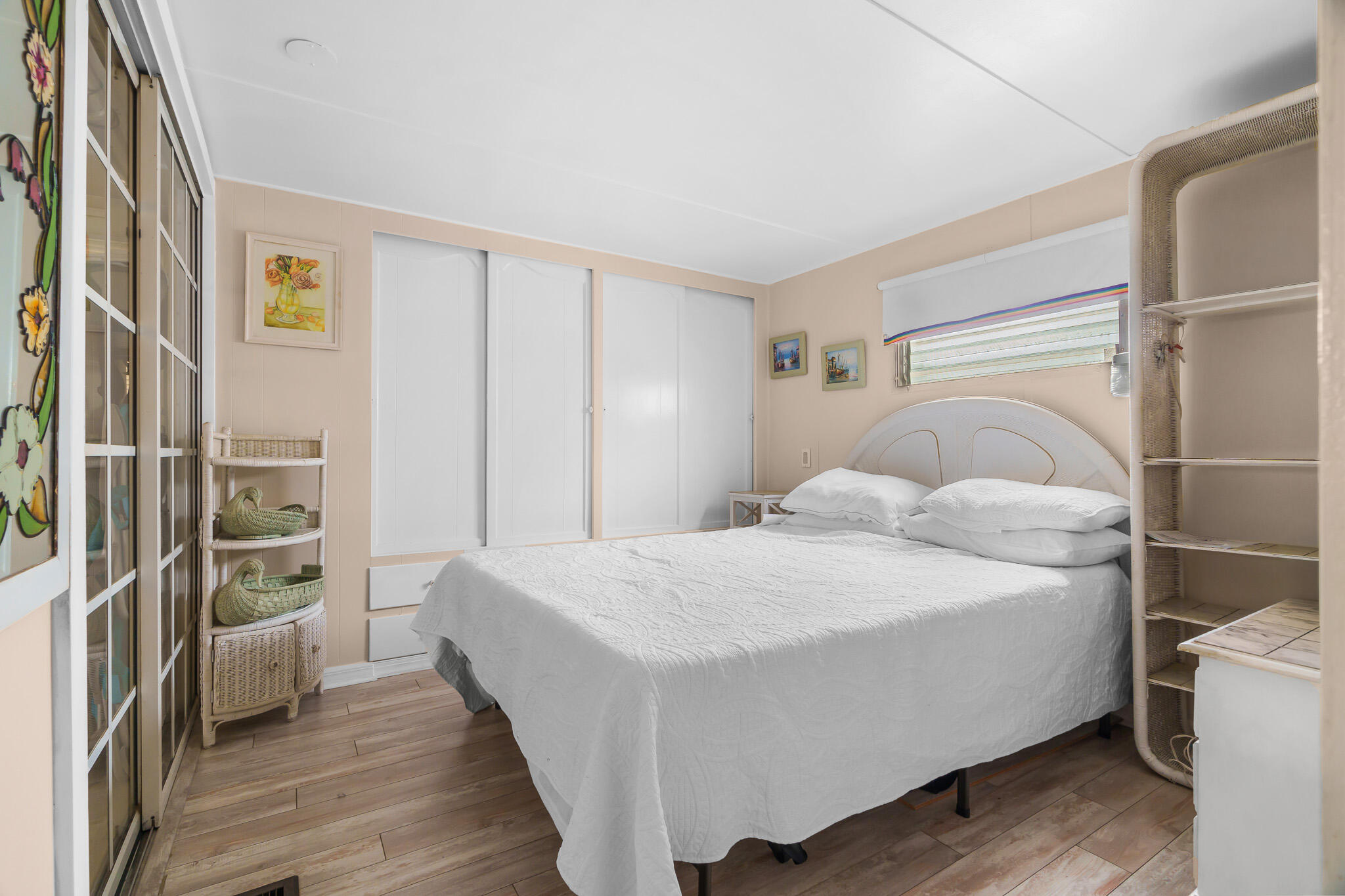 202 N Ibis S