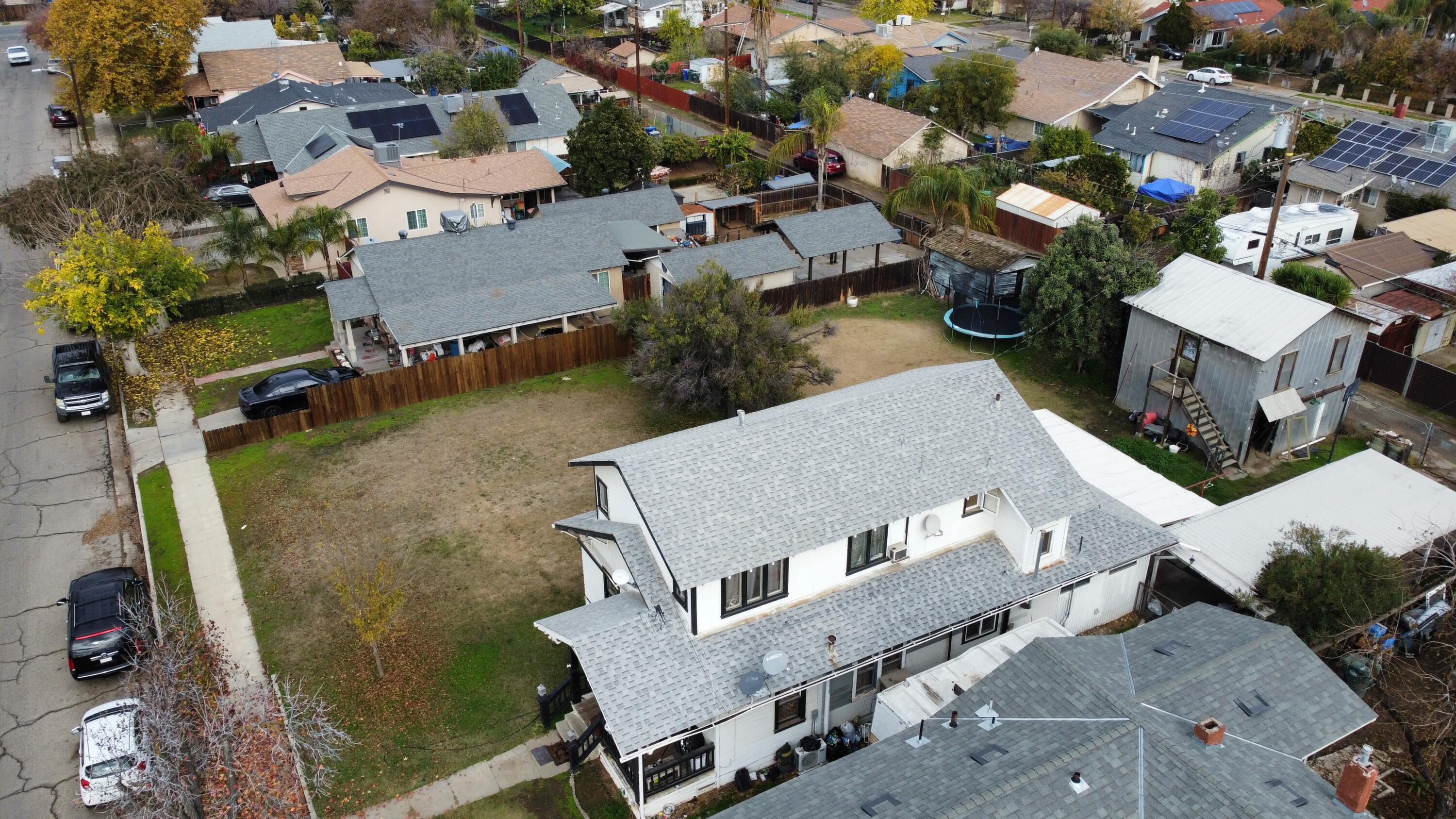 416 N Bellah Avenue