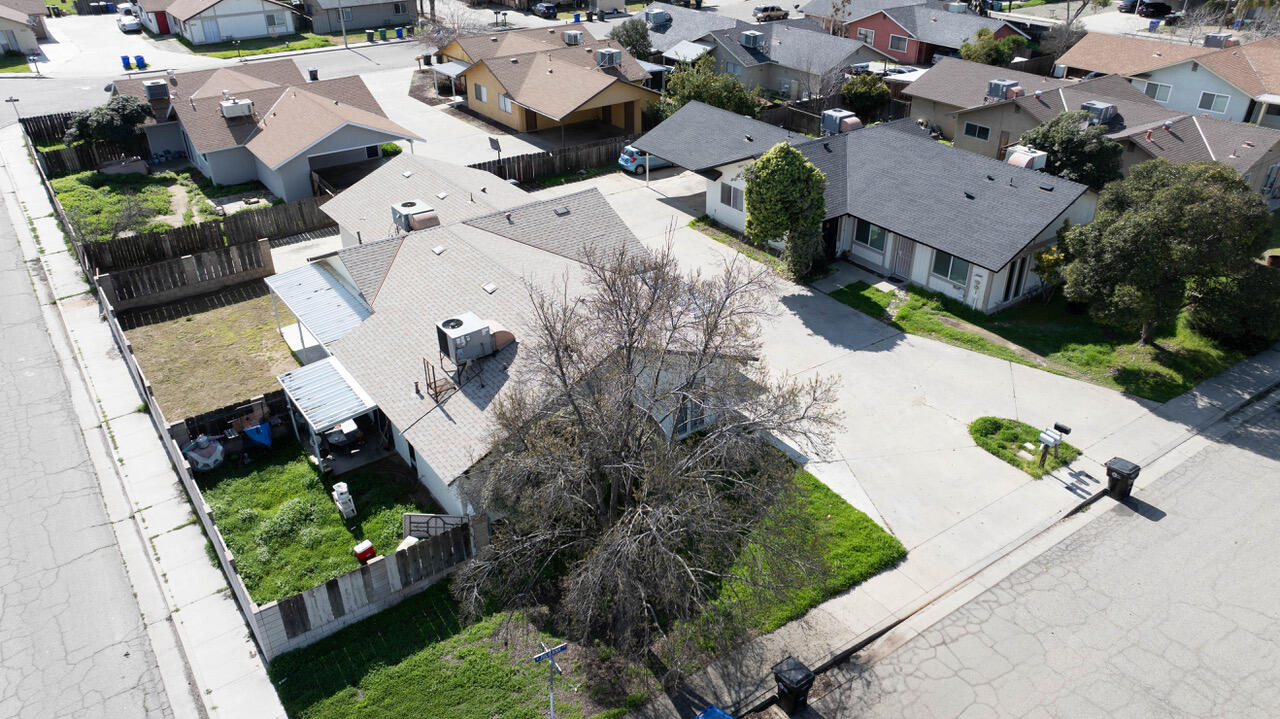 901 Julieann Lane