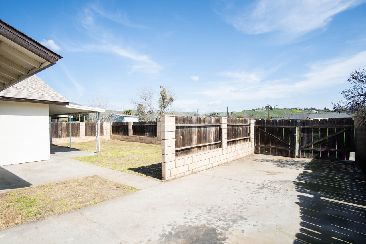 901 Julieann Lane