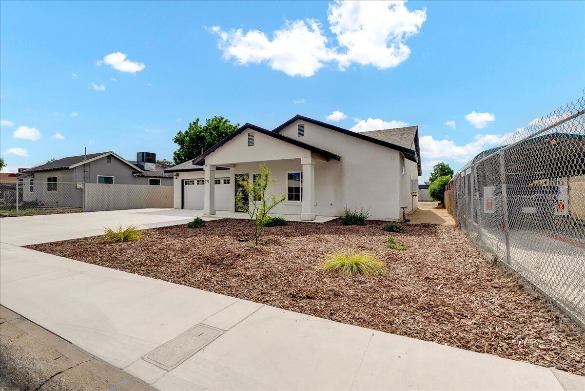 371 S G Street
