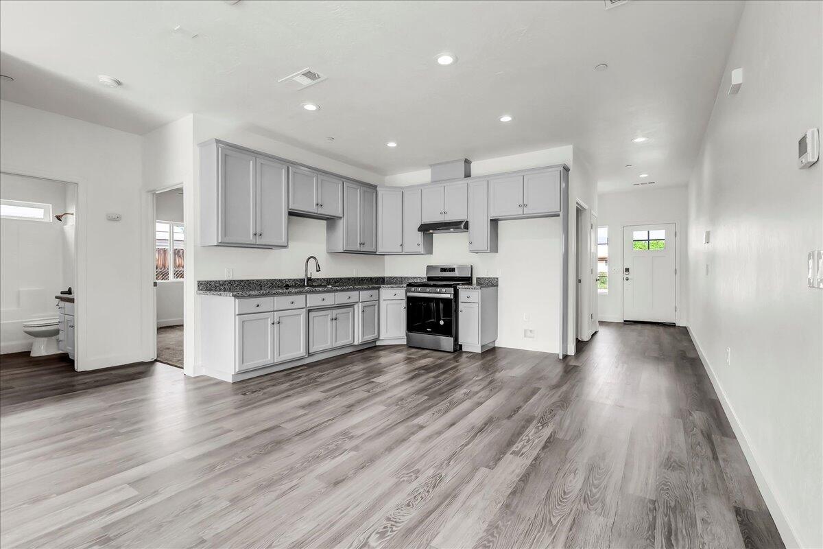 371 S G Street