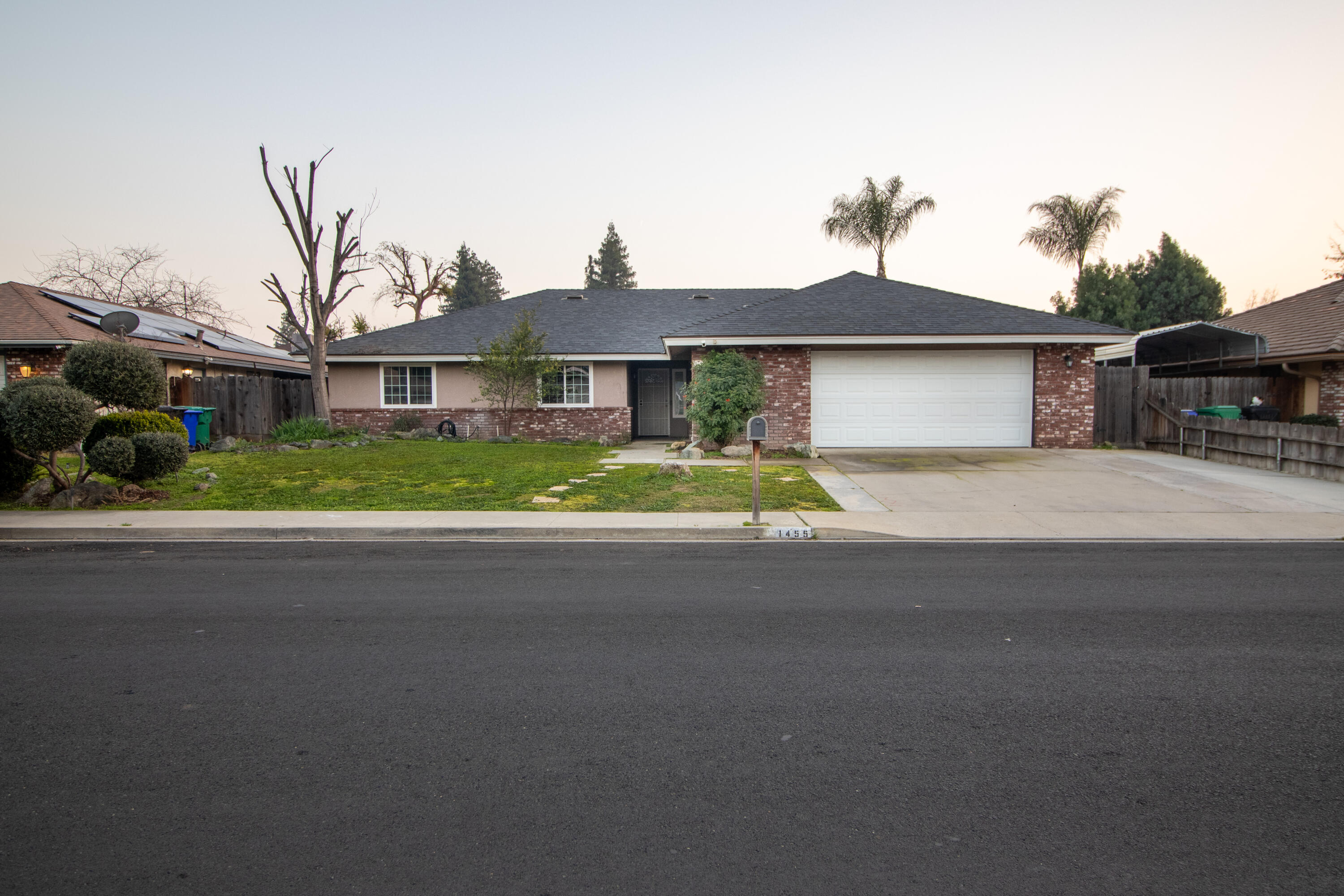 1455 W La Vida Lane