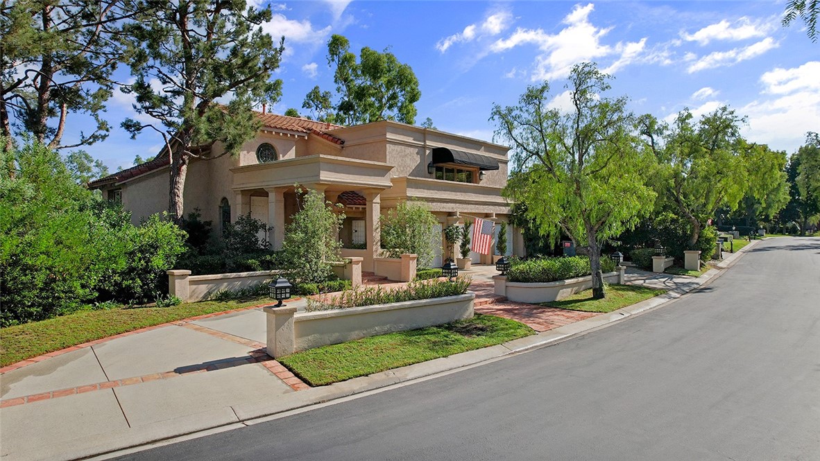 30662 Hunt Club Drive