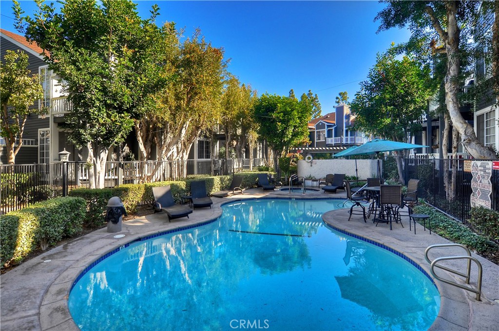 2330 Vanguard Way F201