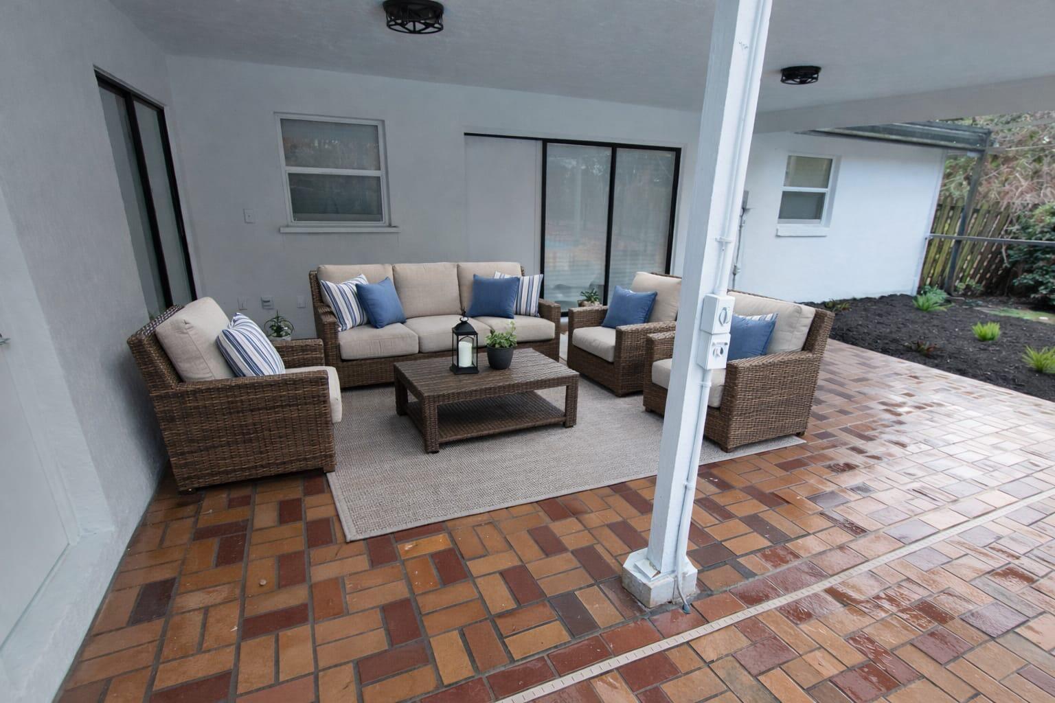 1751 Glenwood Street NE