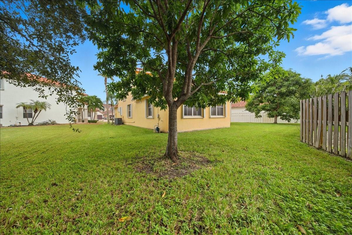 3802 SW 165th Terrace