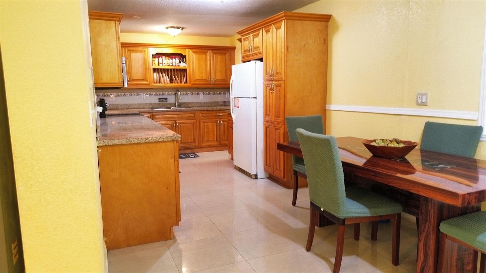 2907 SW 67TH Terrace