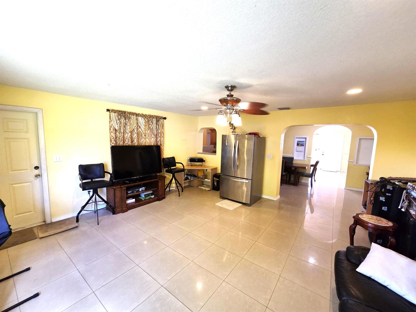 2907 SW 67TH Terrace