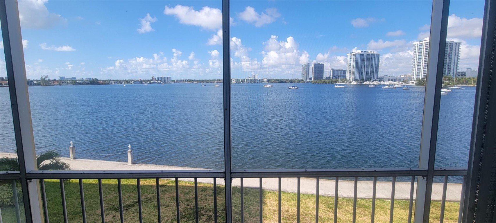 2920 Point East Dr N-301