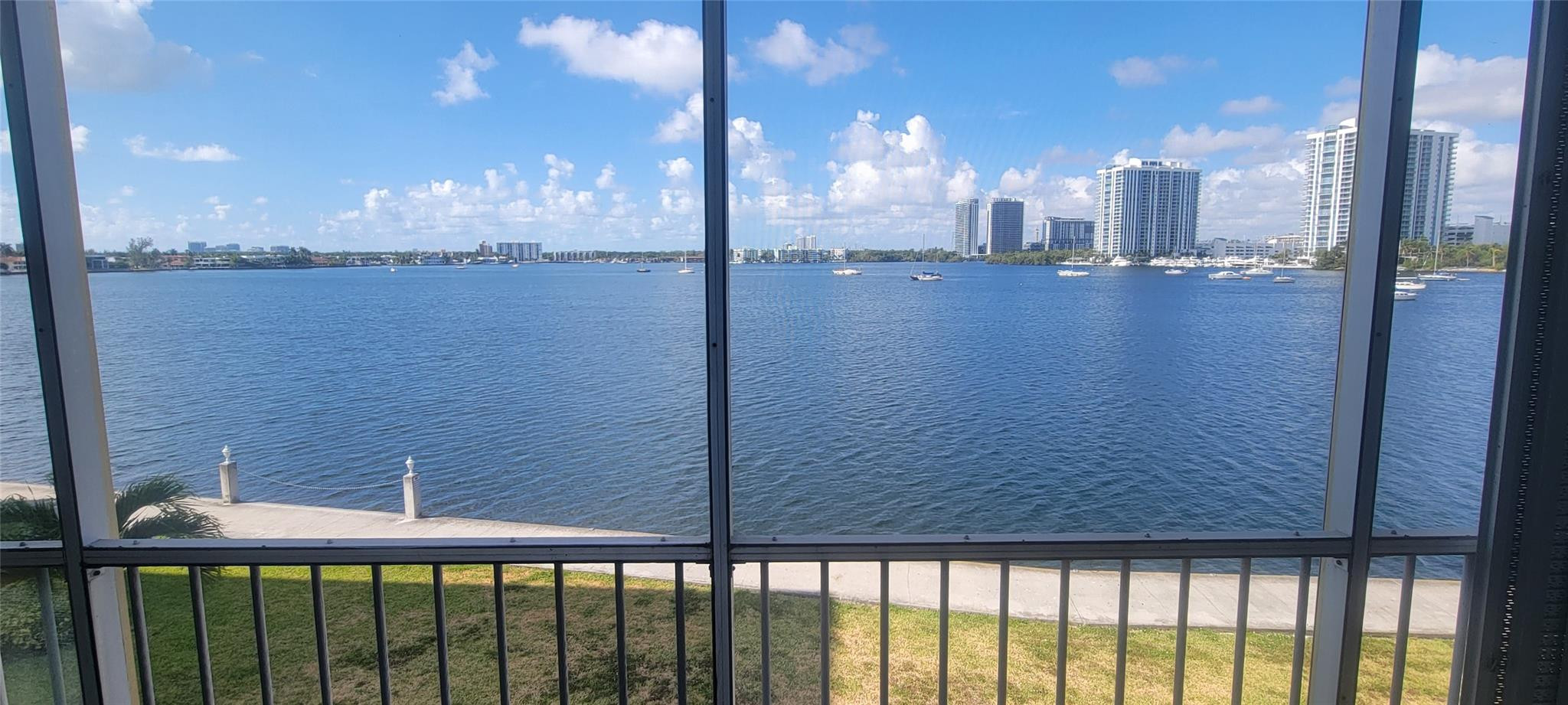 2920 Point East Dr N-301