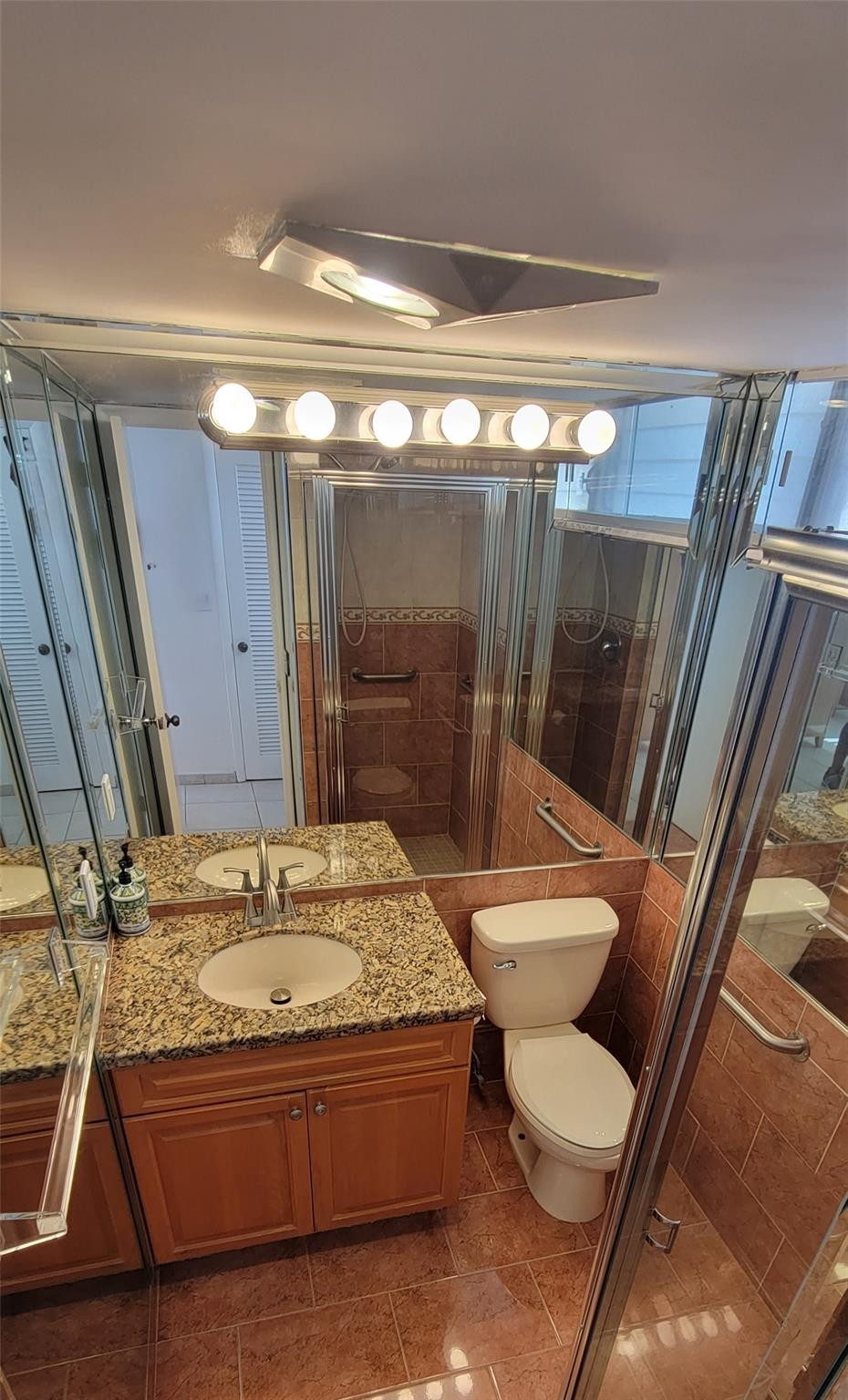 2920 Point East Dr N-301