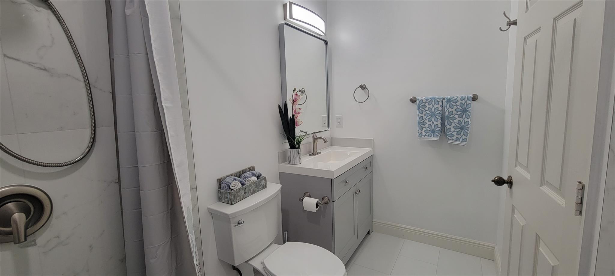 4205 Vineyard Cir