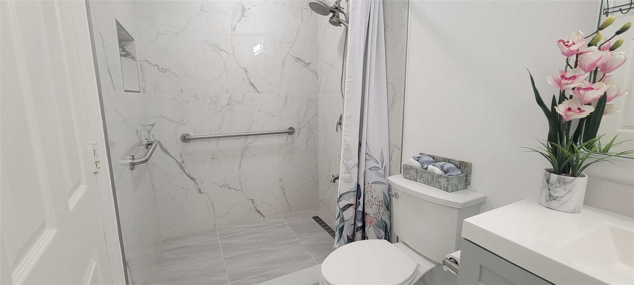4205 Vineyard Cir