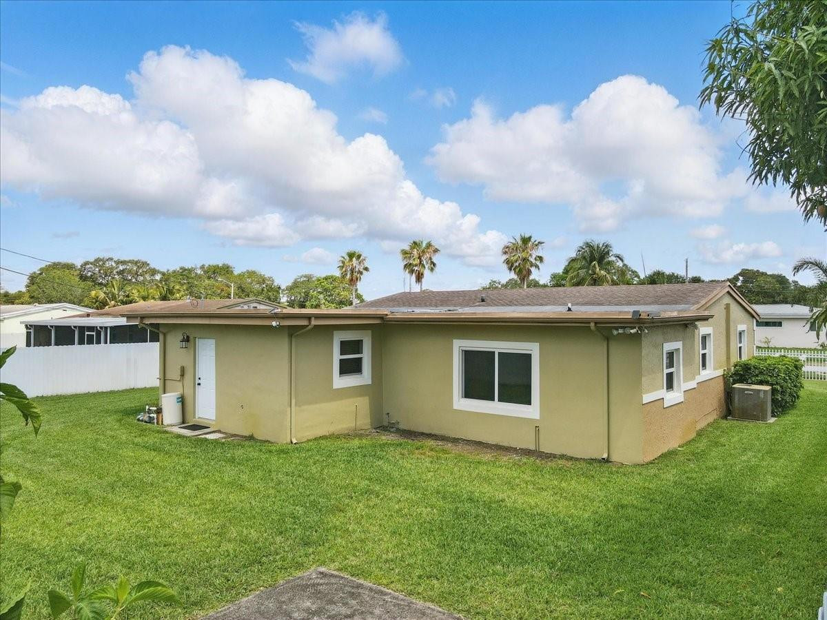 2830 NW 172nd Ter